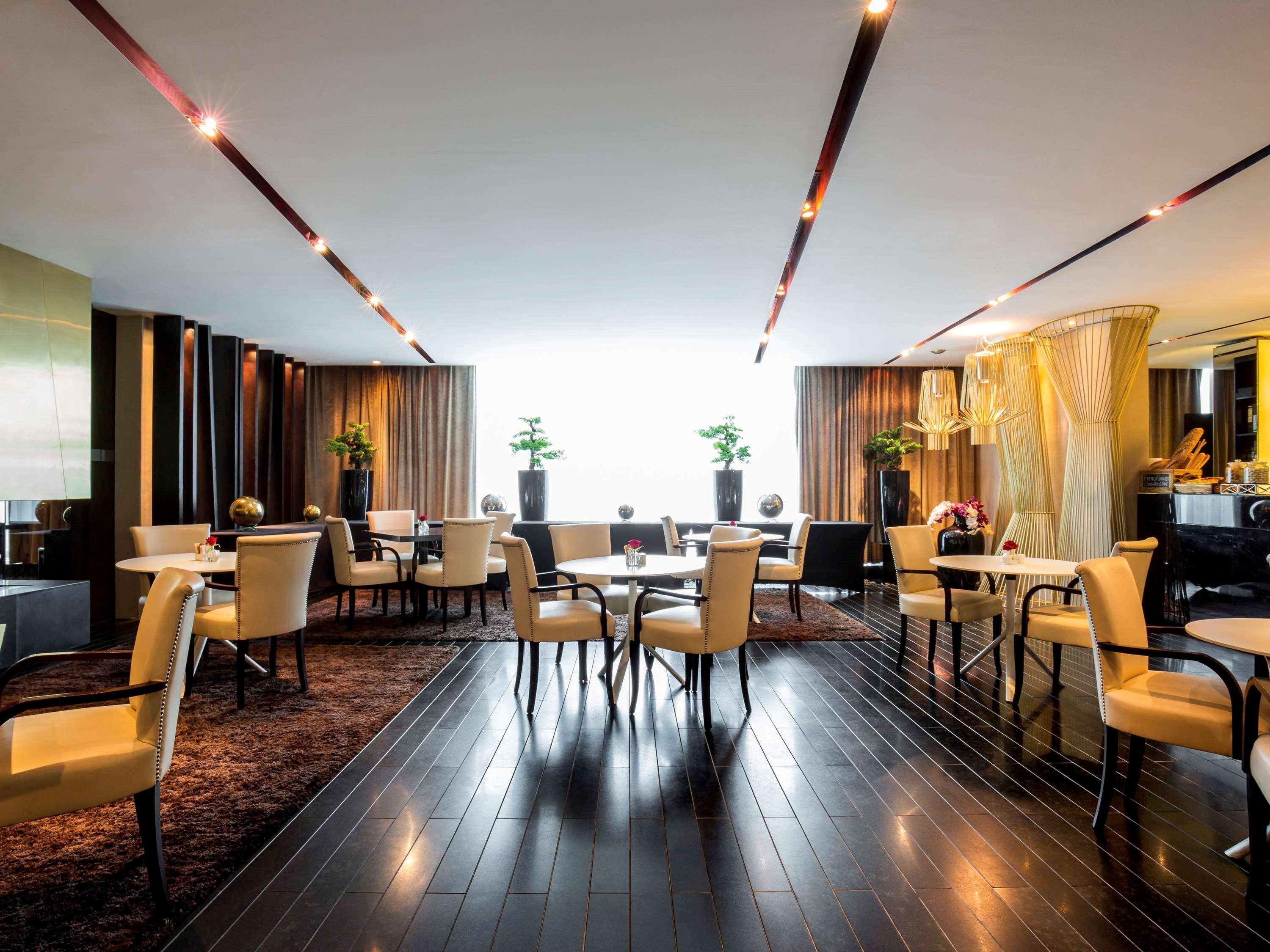 The Canvas Dubai - Mgallery Hotel Collection Exterior foto The Club Lounge at KLIA